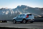 Volvo XC40 D4 Momentum 2017 года (WW)